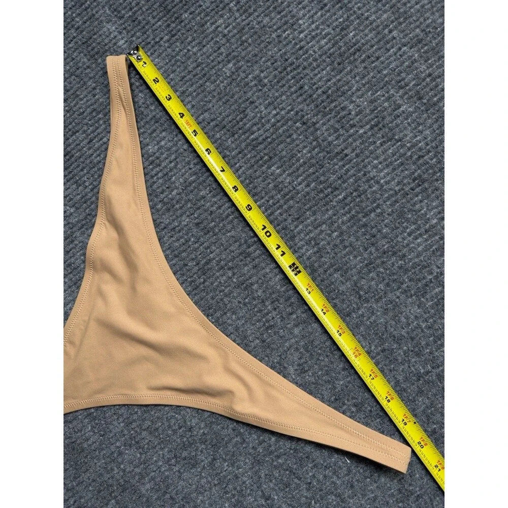 SKIMS women size